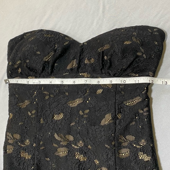 Strapless Lace Dress - Picture 8 of 9